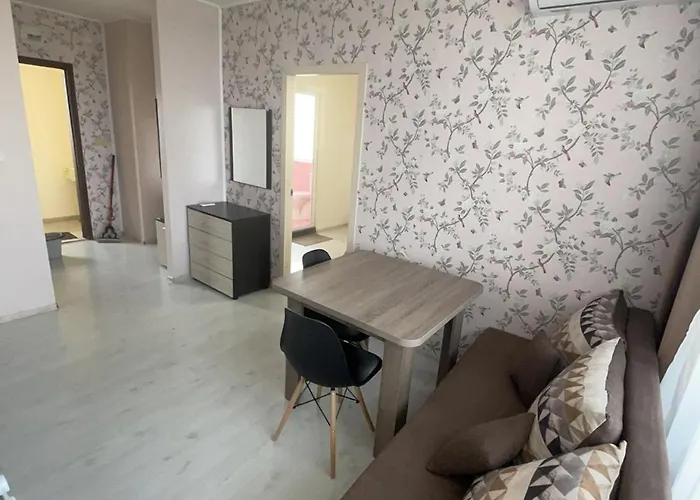 Danita & Restaurant&pool Bar