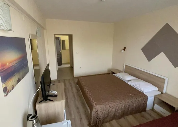 Danita & Restaurant&pool Bar * ヴァルナ