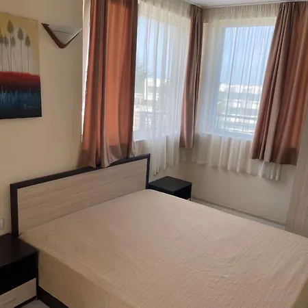 Danita & Restaurant&pool Bar Apartamento *