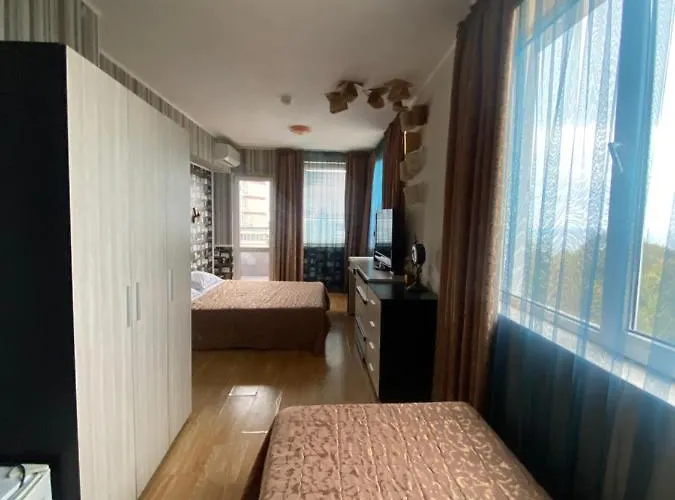 Danita & Restaurant&pool Bar Varna