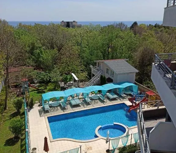 Danita & Restaurant&pool Bar Appartamento Varna