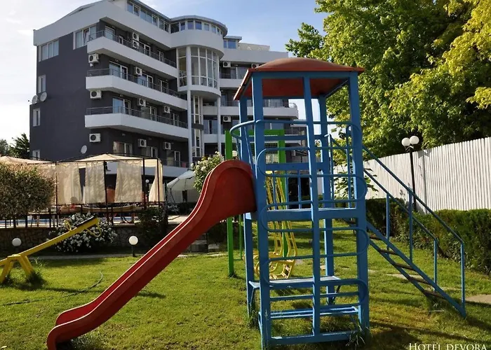 Appartamento Danita & Restaurant&pool Bar Varna